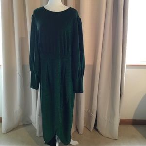 Gorgeous emerald sparkle dress.